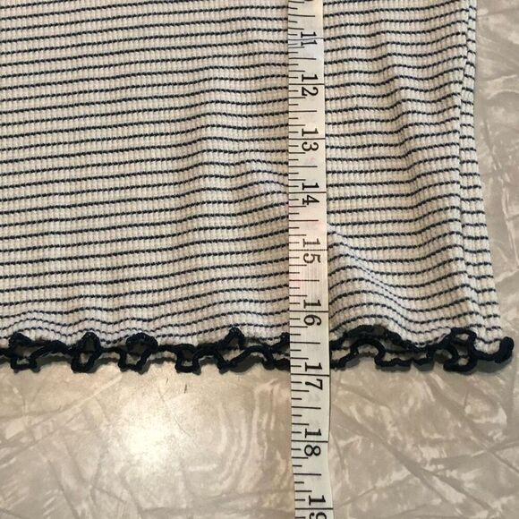 striped lettuce edge crop top long sleeved forever 21 size small cotton spandex - Picture 6 of 7